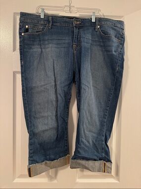 torrid Dark Blue Cropped Raw-Hem Jeans